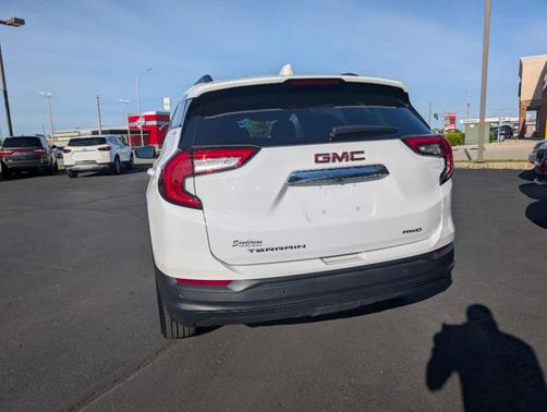 White 2024 GMC Terrain SLE