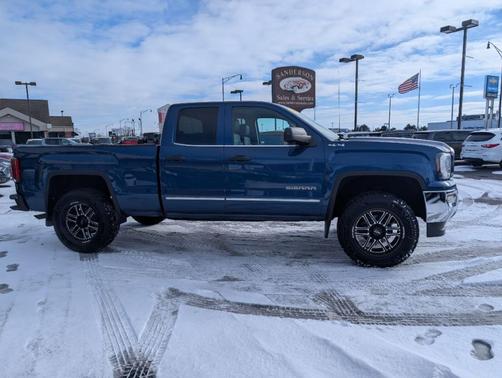 2017 GMC Sierra 1500 SLT