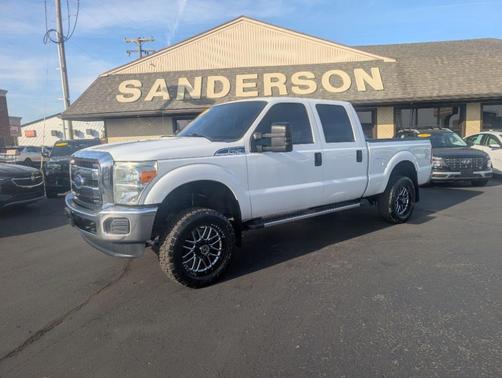 White 2013 Ford F-250 XLT