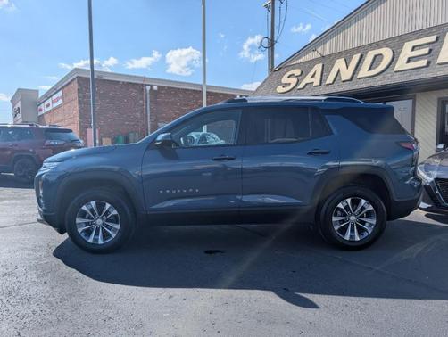 Blue 2025 Chevrolet Equinox LT