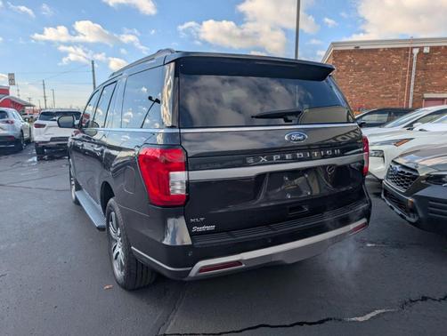 2024 Ford Expedition XLT