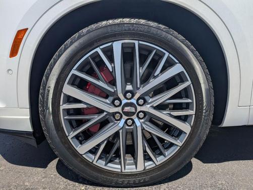 White 2024 Cadillac XT6 Sport AWD