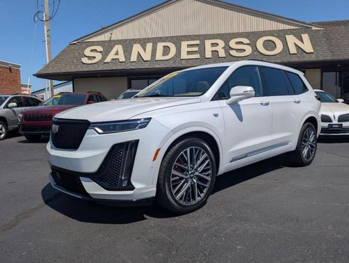 White 2024 Cadillac XT6 Sport AWD