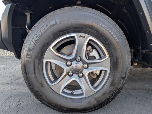 2022 Jeep Wrangler Sport S