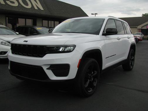 2023 Jeep Grand Cherokee Altitude