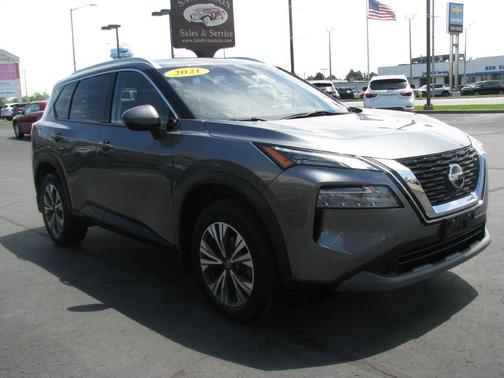 2021 Nissan Rogue SV