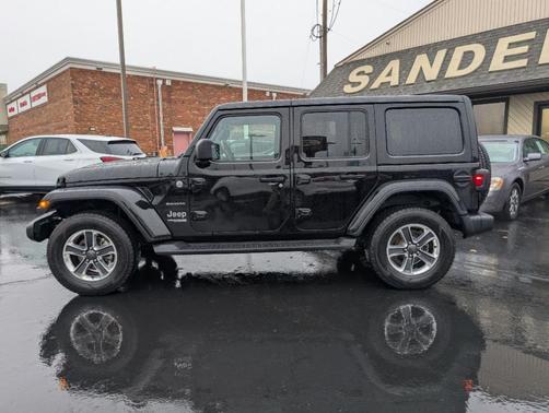 2022 Jeep Wrangler Unlimited Sahara