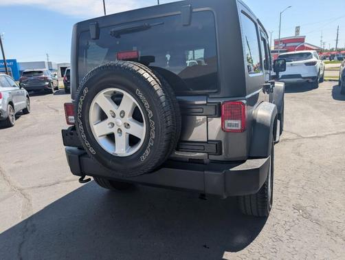 Gray 2016 Jeep Wrangler Unlimited Sport