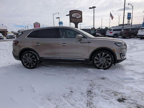 2019 Lincoln Nautilus Reserve