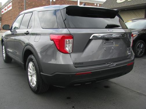 2021 Ford Explorer Base