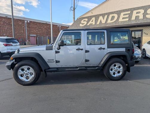 2015 Jeep Wrangler Unlimited Sport RHD