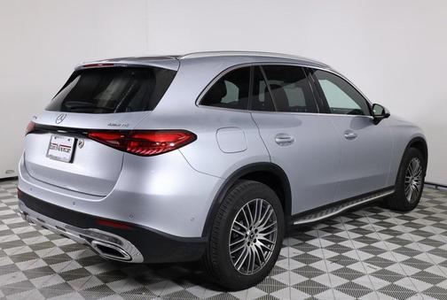 2026 Mercedes-Benz GLC 300 4MATIC