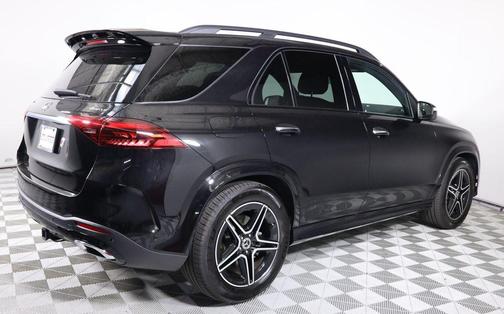 Obsidian Black Metallic 2026 Mercedes-Benz GLE 350 4MATIC
