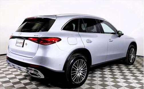 2025 Mercedes-Benz GLC 300 4MATIC