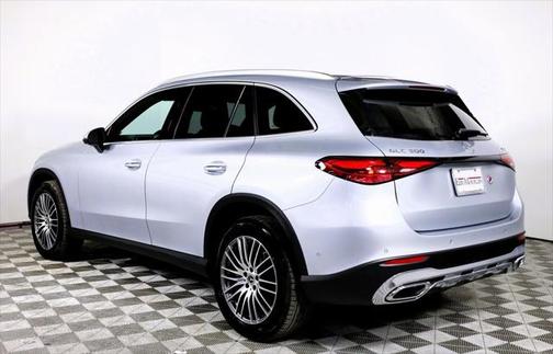 2025 Mercedes-Benz GLC 300 4MATIC