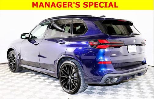 2025 BMW X5 M60i