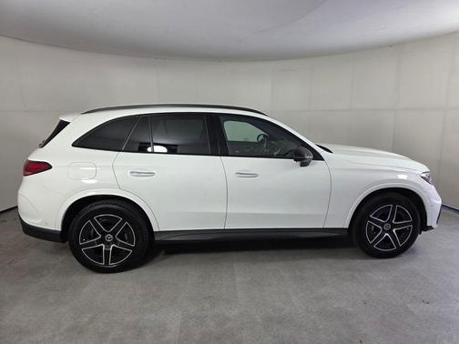 2025 Mercedes-Benz GLC 300 Base