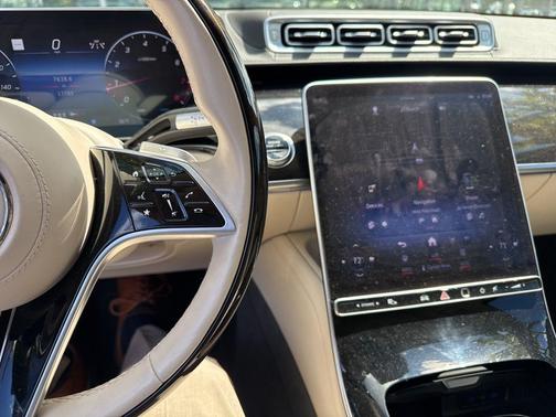 MANUFAKTUR Diamond White 2023 Mercedes-Benz S-Class S 580 4MATIC