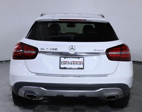 Polar White 2020 Mercedes-Benz GLA 250 4MATIC