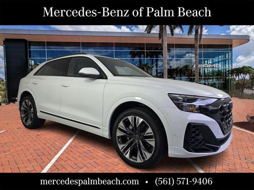 Glacier White Metallic 2025 Audi Q8 55 Prestige