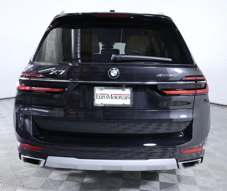 Black Sapphire Metallic 2025 BMW X7 xDrive40i