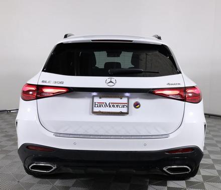 2025 Mercedes-Benz GLC 300 4MATIC