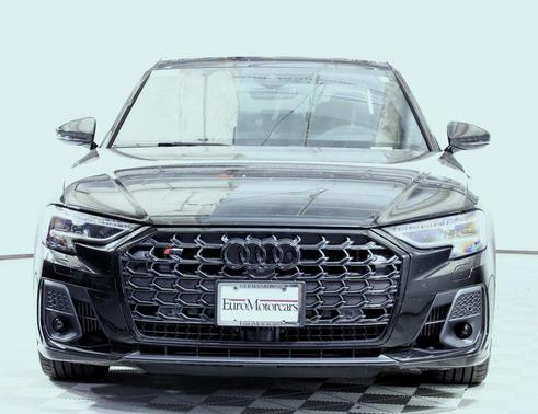 2024 Audi S8 4.0T