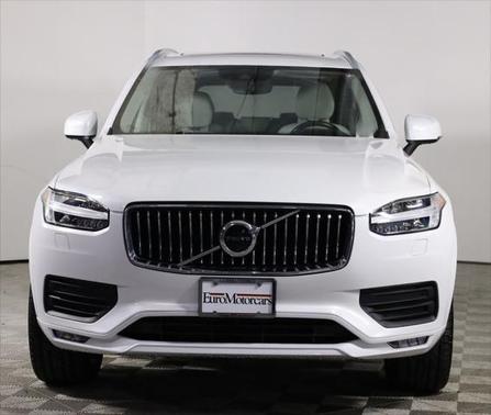 2021 Volvo XC90 T6 Momentum