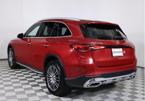 2025 Mercedes-Benz GLC 300 4MATIC