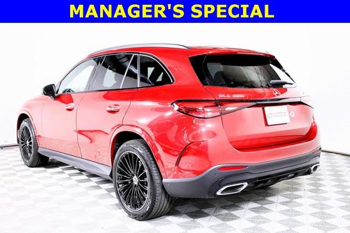 2025 Mercedes-Benz GLC 300 4MATIC