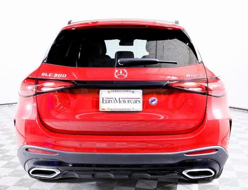 2025 Mercedes-Benz GLC 300 4MATIC