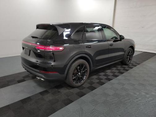 2022 Porsche Cayenne S