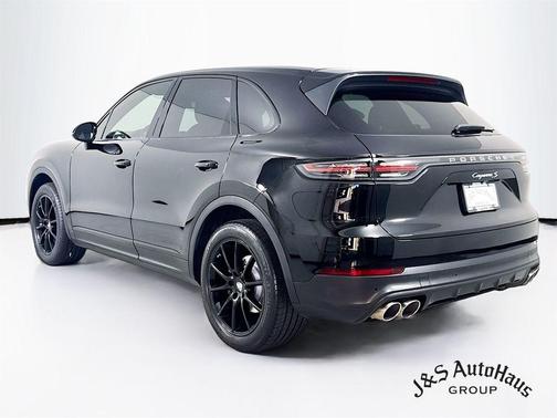 2022 Porsche Cayenne S