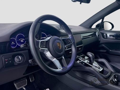 2022 Porsche Cayenne S