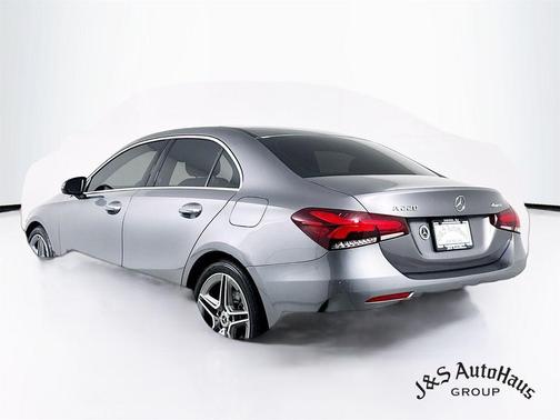 2022 Mercedes-Benz A-Class A 220 4MATIC