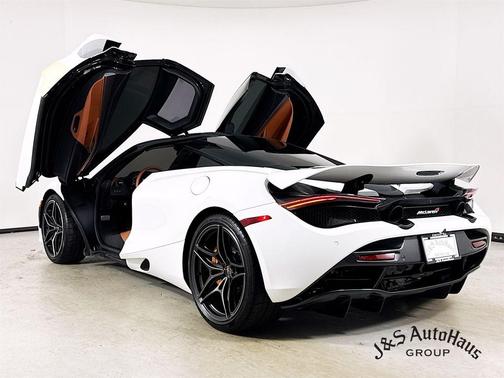 2018 McLaren 720S Base