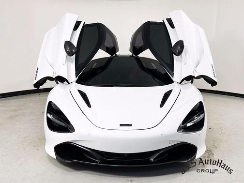 2018 McLaren 720S Base