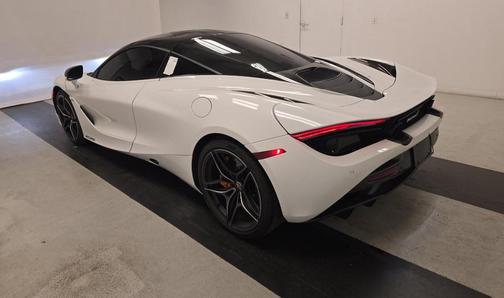 2018 McLaren 720S Base