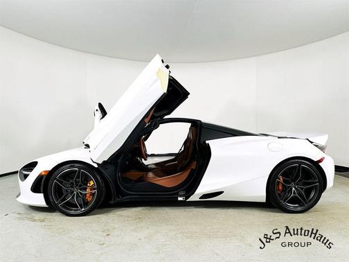 2018 McLaren 720S Base