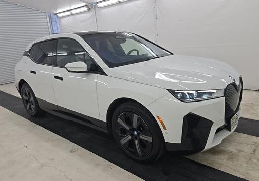 Alpine White 2025 BMW iX xDrive50