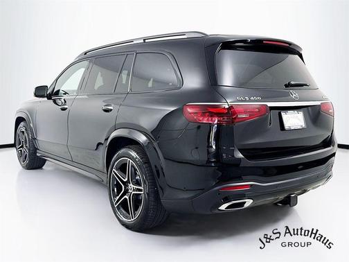 2025 Mercedes-Benz GLS 450 4MATIC