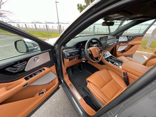 2022 Lincoln Aviator Black Label AWD