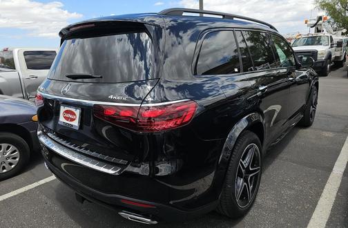 2025 Mercedes-Benz GLS 450 4MATIC