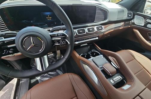 2025 Mercedes-Benz GLS 450 4MATIC