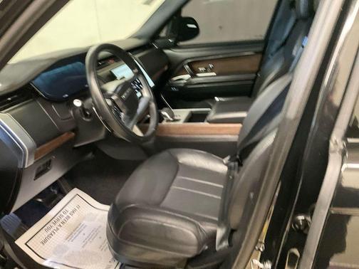 2025 Land Rover Range Rover P400 SE 7 Seat