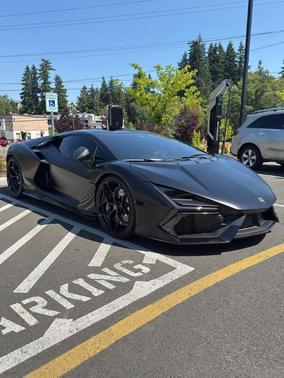 2024 Lamborghini Revuelto Base