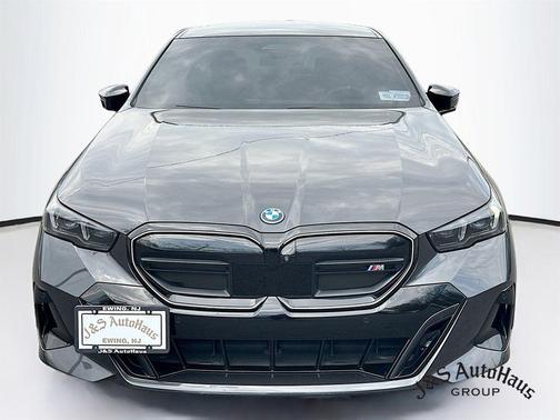 Dark Graphite Metallic 2024 BMW i5 M60