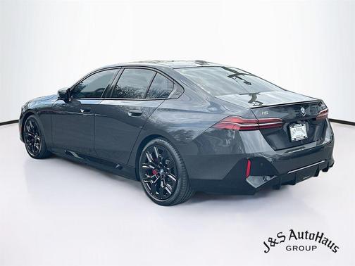 Dark Graphite Metallic 2024 BMW i5 M60