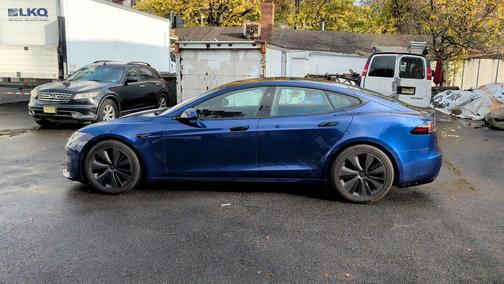 2022 Tesla Model S Base