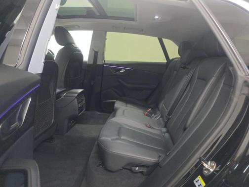 2023 Audi Q8 55 Premium Plus